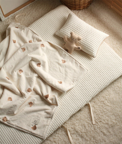 Cute Baby Bear Soft Fluffy Blanket Half Velvet